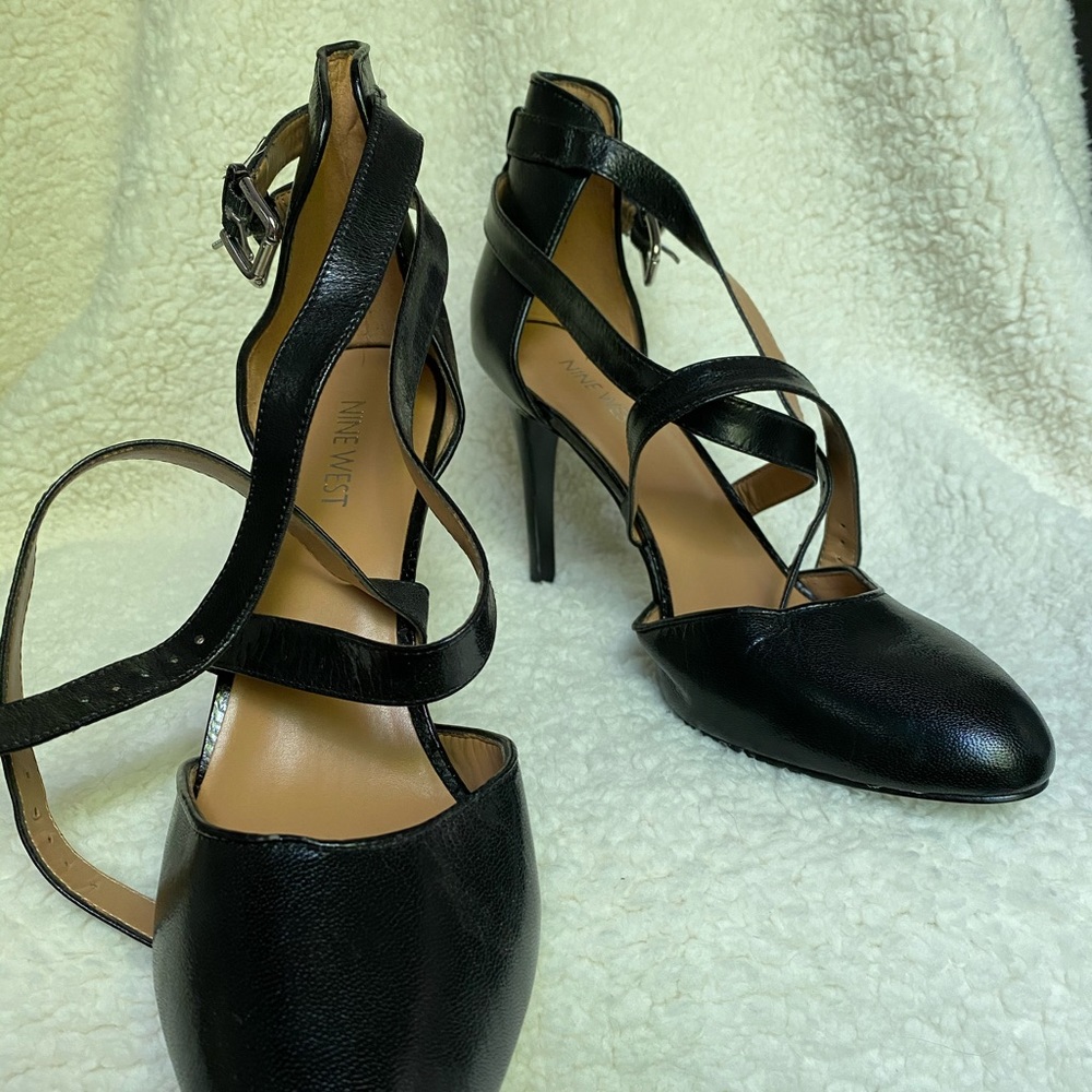 Sassy Nine West Black Heels.